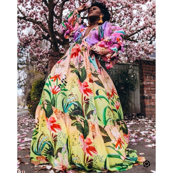 Farm Rio Dress Amazonian Ombre Maxi Animal Ruffled Rainbow Tropical Multi S GUC - Picture 10 of 15